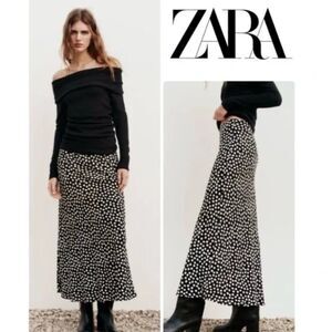 Zara Black White Polka Dot Midi Skirt Size XS | High Waist Flowy Viscose Made in